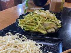 -果松木炭酸菜铜火锅·外婆参鸡汤