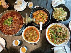 -万重锦·人文川菜馆(骡马市店)