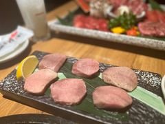 上等牛舌-炼火烤肉店