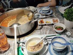 -禄婶鸡煲·打边炉