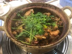 -渝君重庆火锅(嘉宾路店)