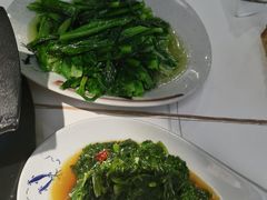 -阿瓦山寨·湘菜现炒·剁椒鱼头王(咸阳总店)