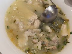 -严记小天府酸菜鱼(西四路店)