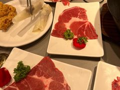 -山焱·炭火自助烤肉(周浦万达店)