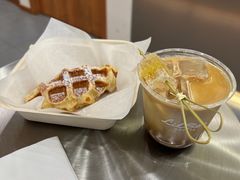 Bee的蜂巢拿铁-LilBee Coffee