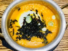 辛拉面-吴草鸡爪오초닭발韩食堂(融恒盈嘉中心店)