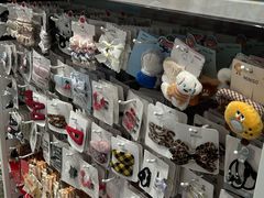-名创优品(海珠乐峰广场店)