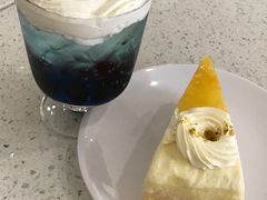 -Nadeje(Plaza Mahkota)