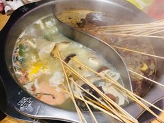 -袁记串串香(泉水轻轨站店)