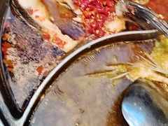 -阿瓦山寨·湘菜现炒·剁椒鱼头王(咸阳总店)