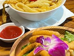 洋葱圈-申德勒加油站餐厅(三里屯北小街店)