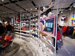 -NIKE KICKS LOUNGE体验店(北京新中关店)