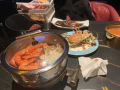 -雍容荟帝王蟹活龙虾展台自助(IFS黑金店)