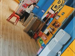 -爱蹦iBOON蹦床运动馆(江汉店)