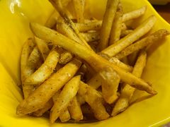 -BHC炸鸡(明洞总店)