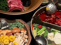 -三出山火锅(南京万象天地店)