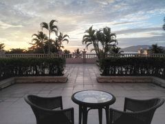 -芽庄日出海滩水疗酒店