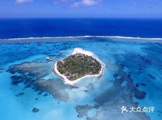 【位置】塞班岛隶属美国，是北马里亚纳的最大岛屿