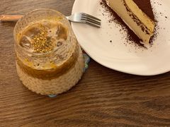 -C.Y Cafe