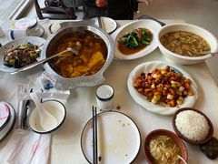 -鑫巴蜀小镇 · 水煮鱼专研店(玉桥店)