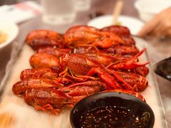 -肥肥虾庄·金牌油焖大虾(汉口城市广场店)