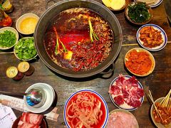 -四小区火锅·巷子里的重庆火锅(花照壁店)