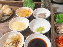 -围炉肉舍•炭烤活鳗•丹东海鲜烤肉(步行街店)