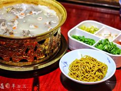 -窄巷子陕菜馆·地道陕西菜(粉巷店)