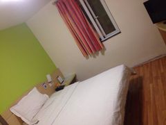 7天连锁酒店(万寿宫店)-7天酒店(万寿宫中山路八一馆店)