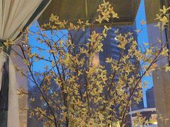 -八府香鸭·啫啫煲(华山路店)