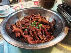 -昱龙大盆牛蛙馆(三兴街总店)