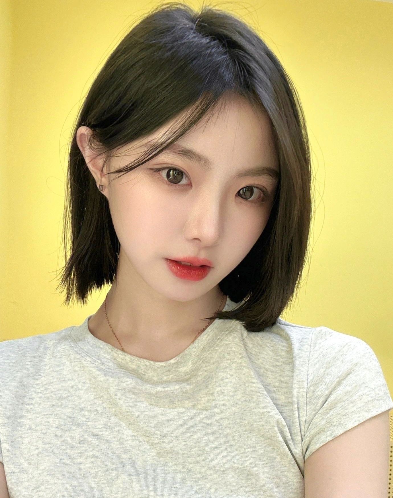 小圆脸高额头菱形脸全部看过来短发