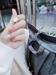 -吉吉靓甲美睫
