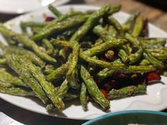 -嗨辣小聚·盘锦河蟹·海鲜烧烤龙虾(盘锦十年好店)