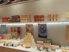零售区-好利来(乐堤港店)