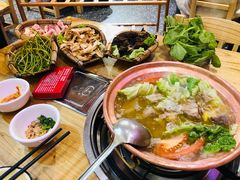 -阿婆情腊排骨火锅(金虹路店)