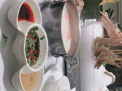 -红鼎豆捞·非遗鲍皇汤火锅(宝丰路店)