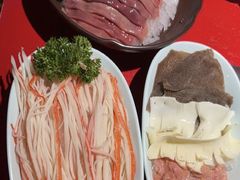 -尚尚仙·酸汤猪手·猪肚鸡火锅(华联万柳购物中心店)