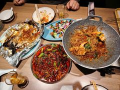 -街角等你.大连海鲜烧烤.经典铁板海鲜串(西安路店)