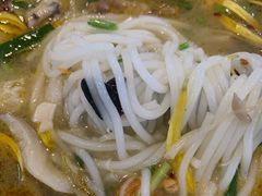 -桥香园云南过桥米线(金马碧鸡店)