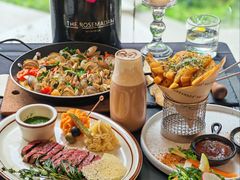 -Mark&Mars Restaurant