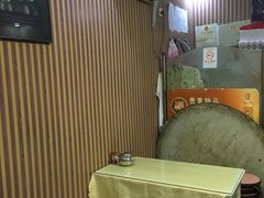 大堂-华春餐馆(鱼山路店)