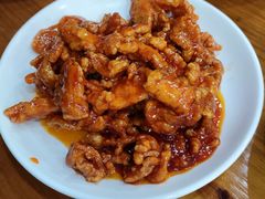 -胡子饮食店