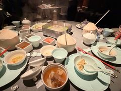 -左庭右院鲜牛肉火锅黑金店(陆家嘴中心店)