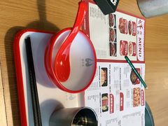 -虾弄弄海派小龙虾·牛羊蝎子火锅