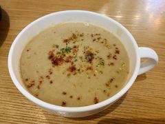 椰香栗子汤-HELLO 27 意面·沙拉·帕尼尼