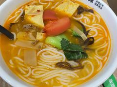 -蒙自源米线大王(花园城商场店)