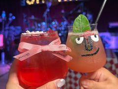 -鲨鱼美式餐厅酒吧Sharky