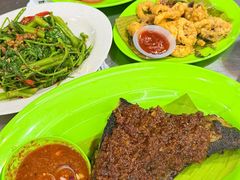 -明记烧鱼美味店