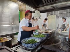 -吾穆勒蓬灰牛肉面·清真(北滨河中路店)